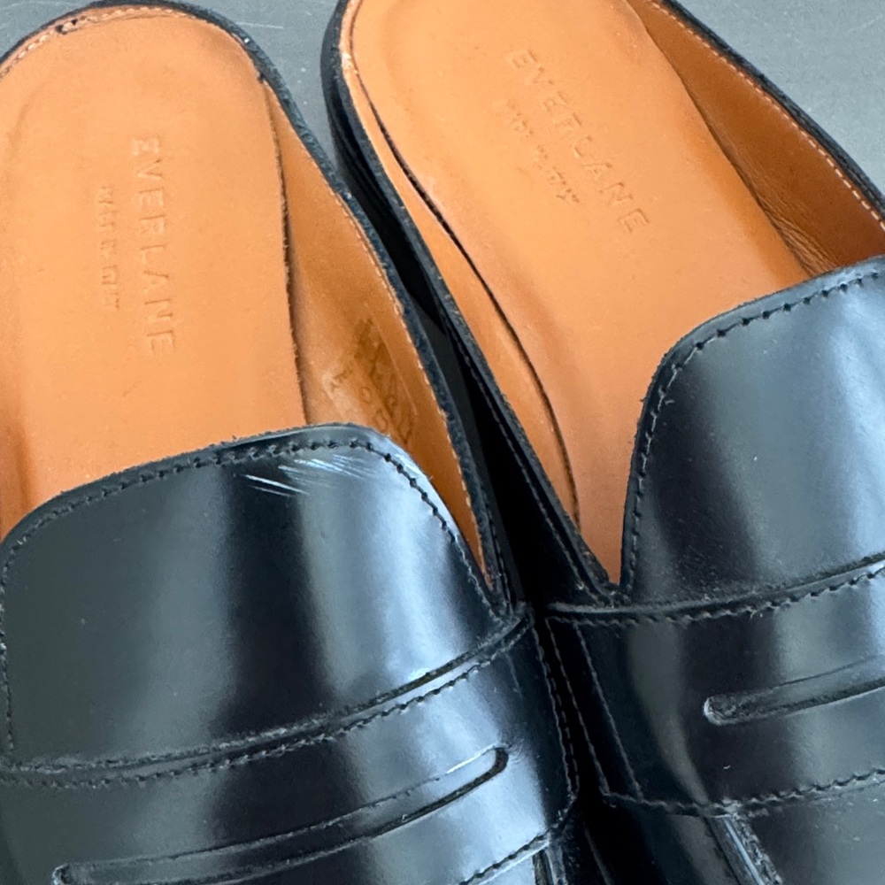 Everlane Women’s Classic Black Slip-On Loafers - Picture 3 of 5
